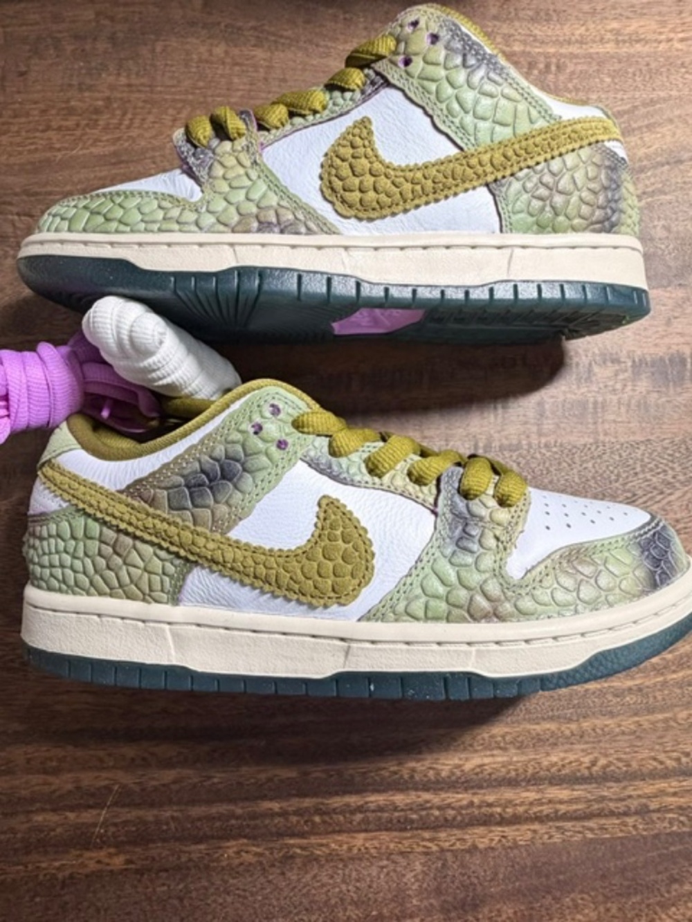 Nike Dunk Low SB x Alexis Sablone 'Chameleon'  W 7.5 / M 6